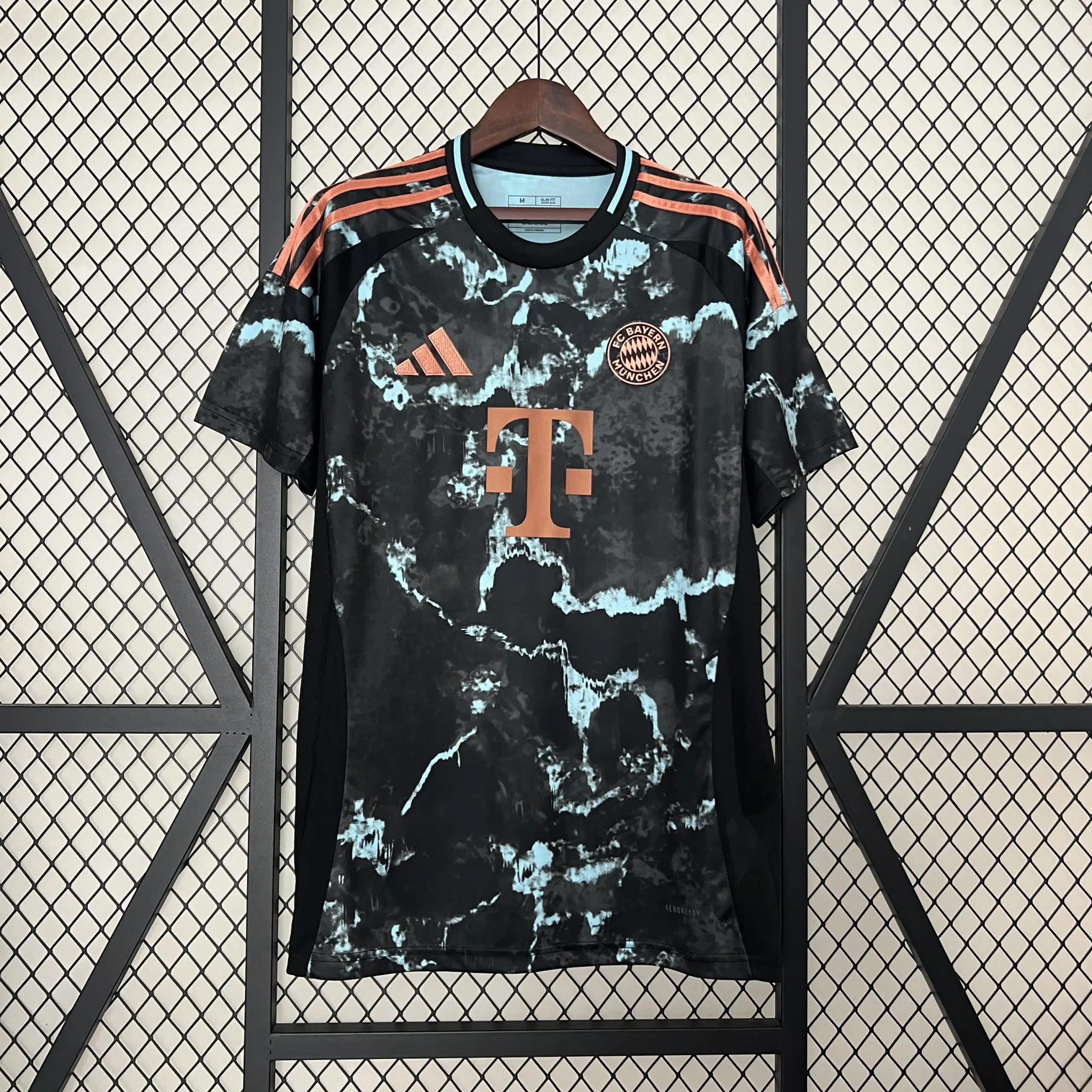 24-25  Bayern Munich Away Fans Jersey/ 24-25 拜仁客场球迷版