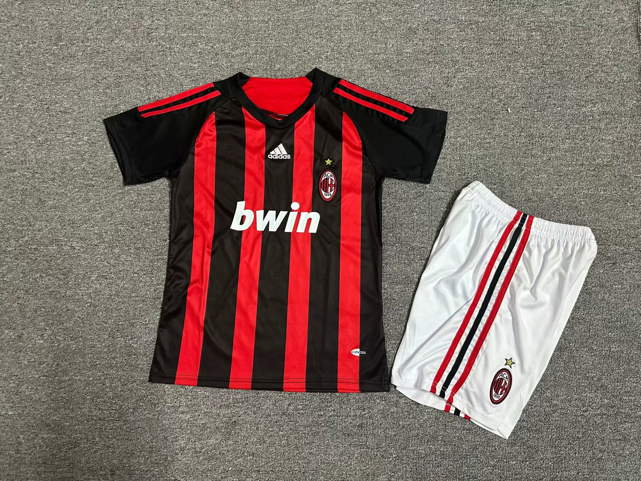 08-09 AC Milan Home Kid Kit