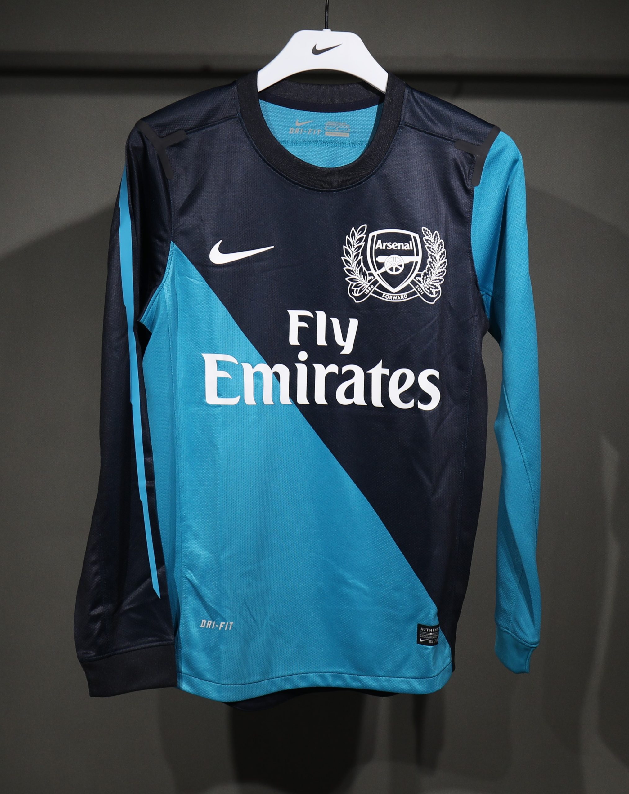 11-12 Arsenal Away Player Retro Jersey/11-12 阿森纳客场球员