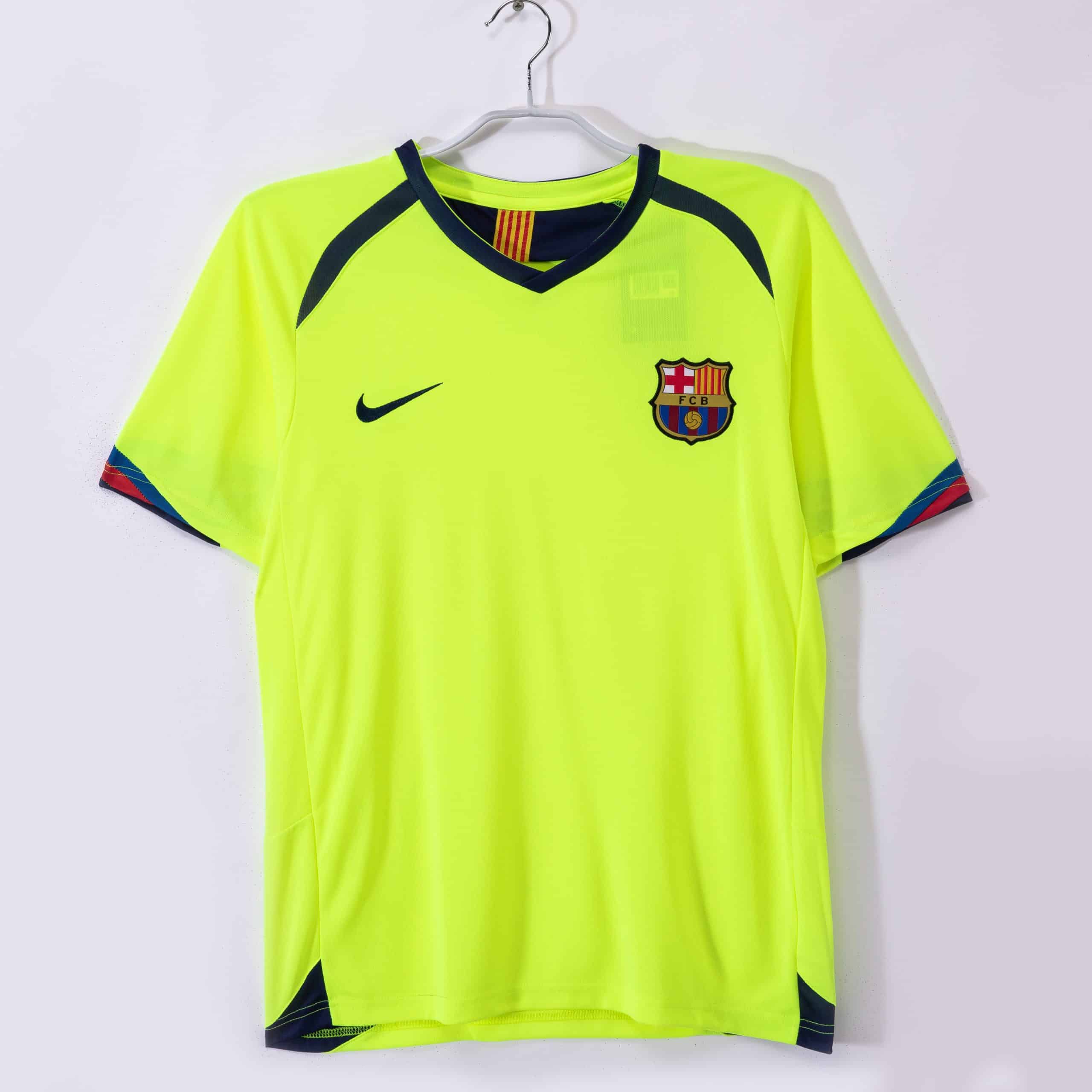 05-06 Barcelona Away Retro Jersey