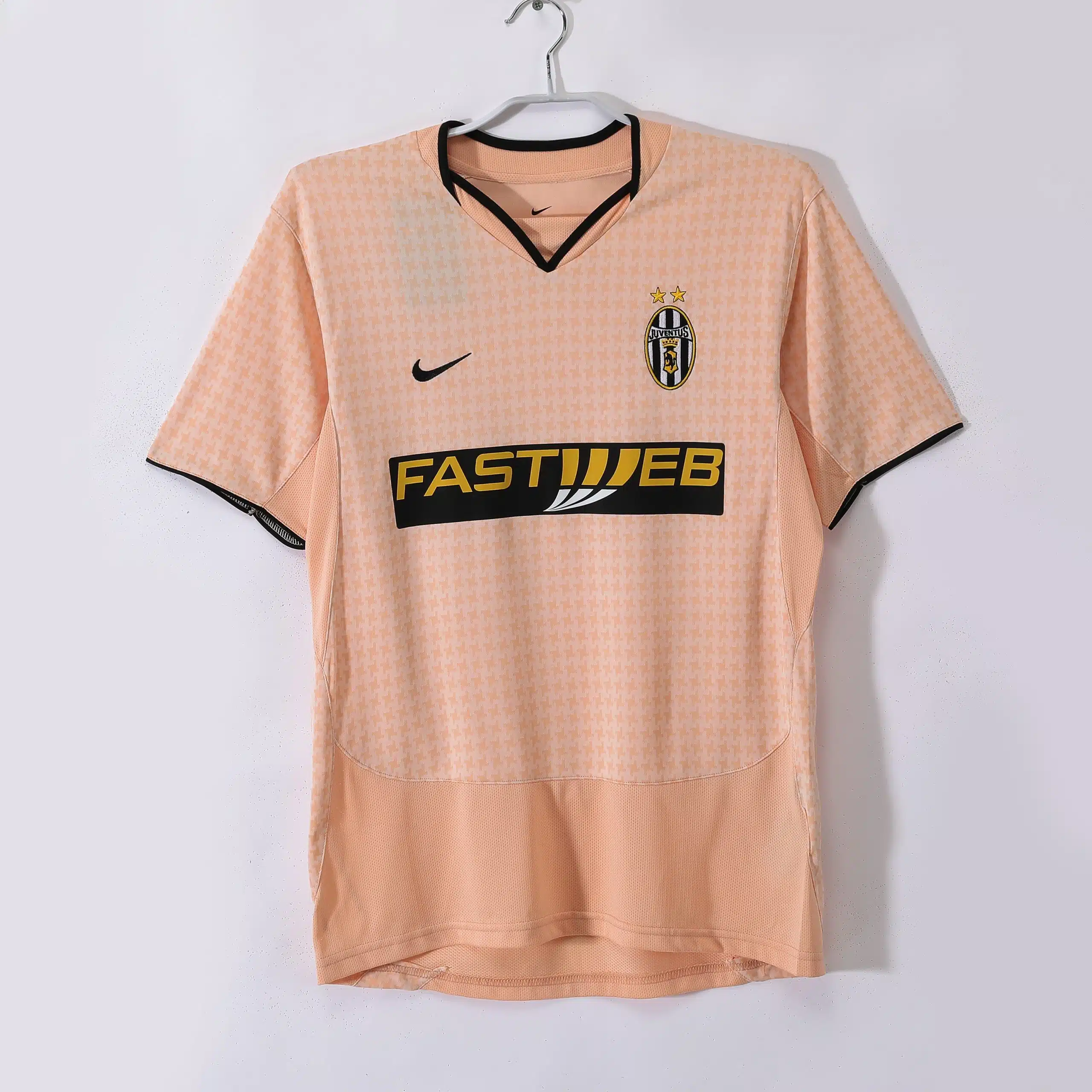 03-04 Juventus Third Away Retro Jersey