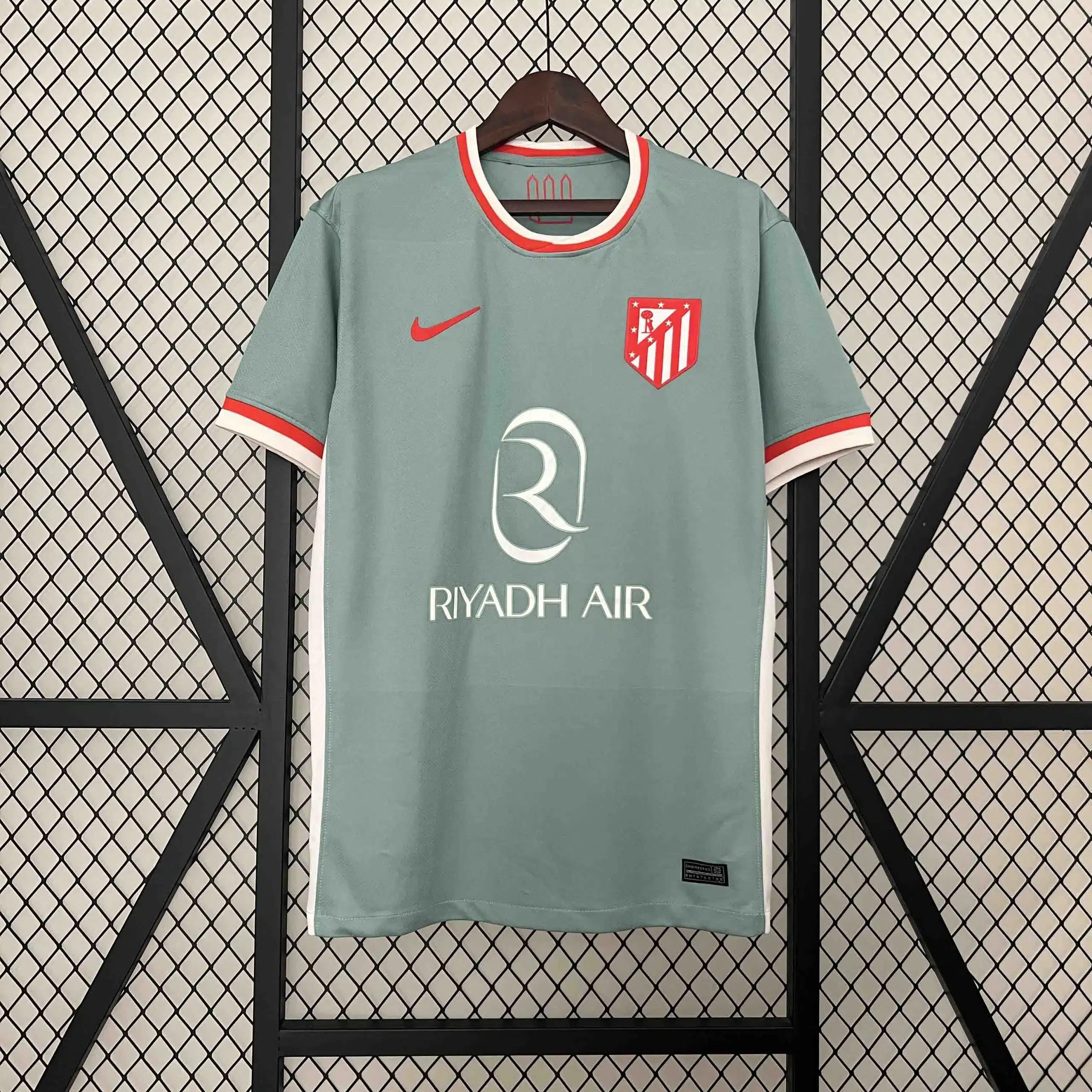 24-25 Atletico Madrid Home Fans Jersey/ 24-25马竞主场球迷版