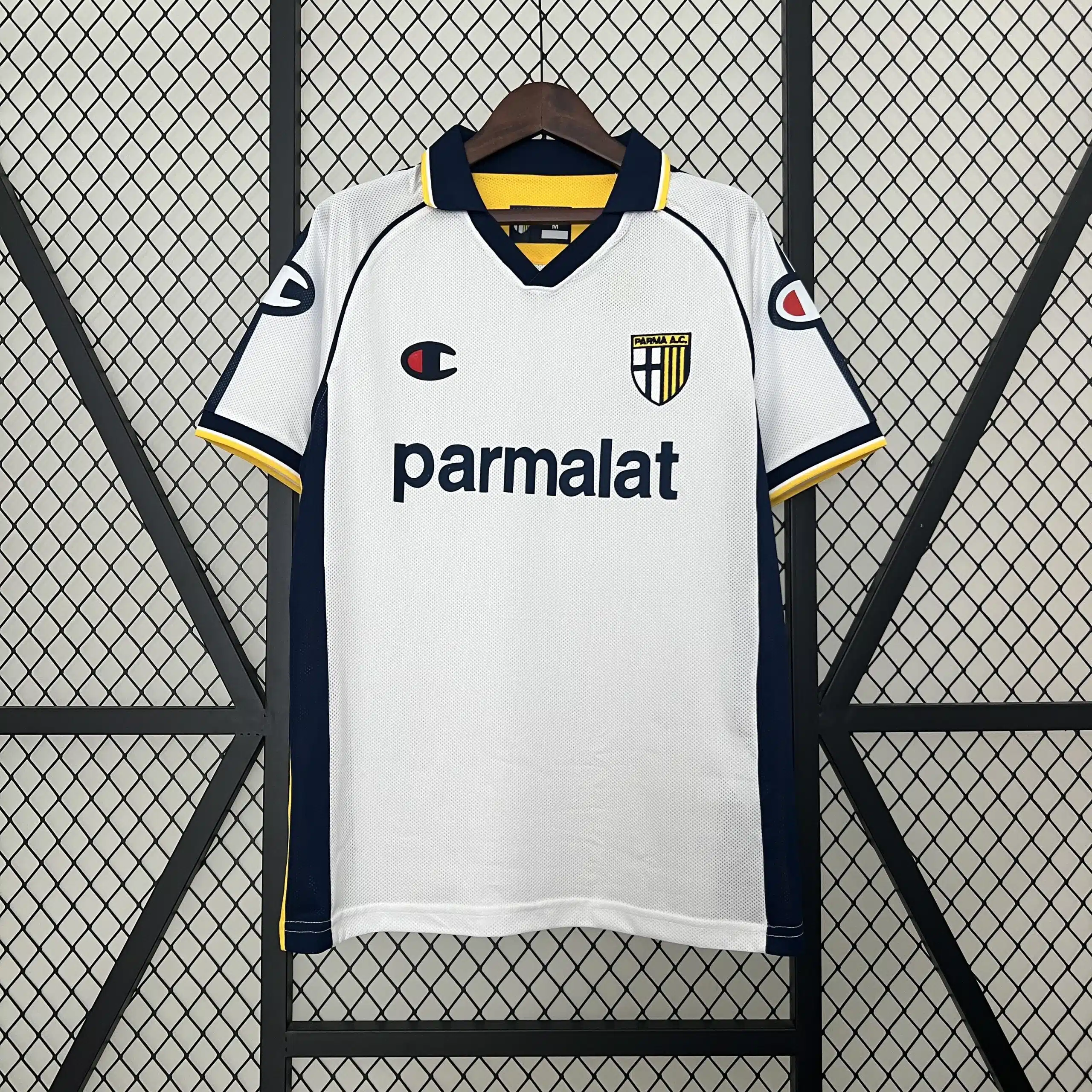 03-04 Parma Away Retro Jersey/ 03-04 帕尔马客场复古