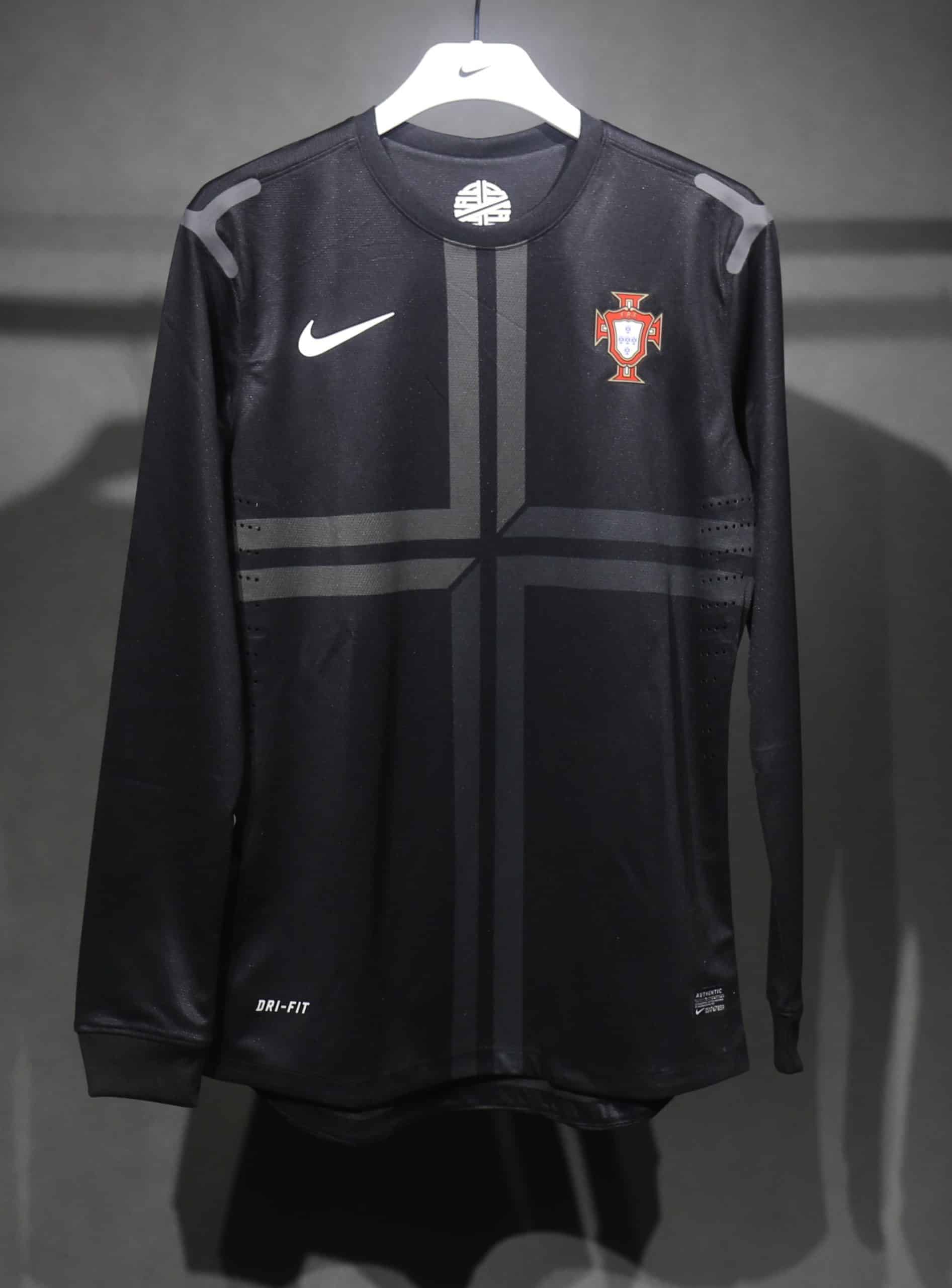 2013 Portugal Away Retro Jersey/2013葡萄牙客场