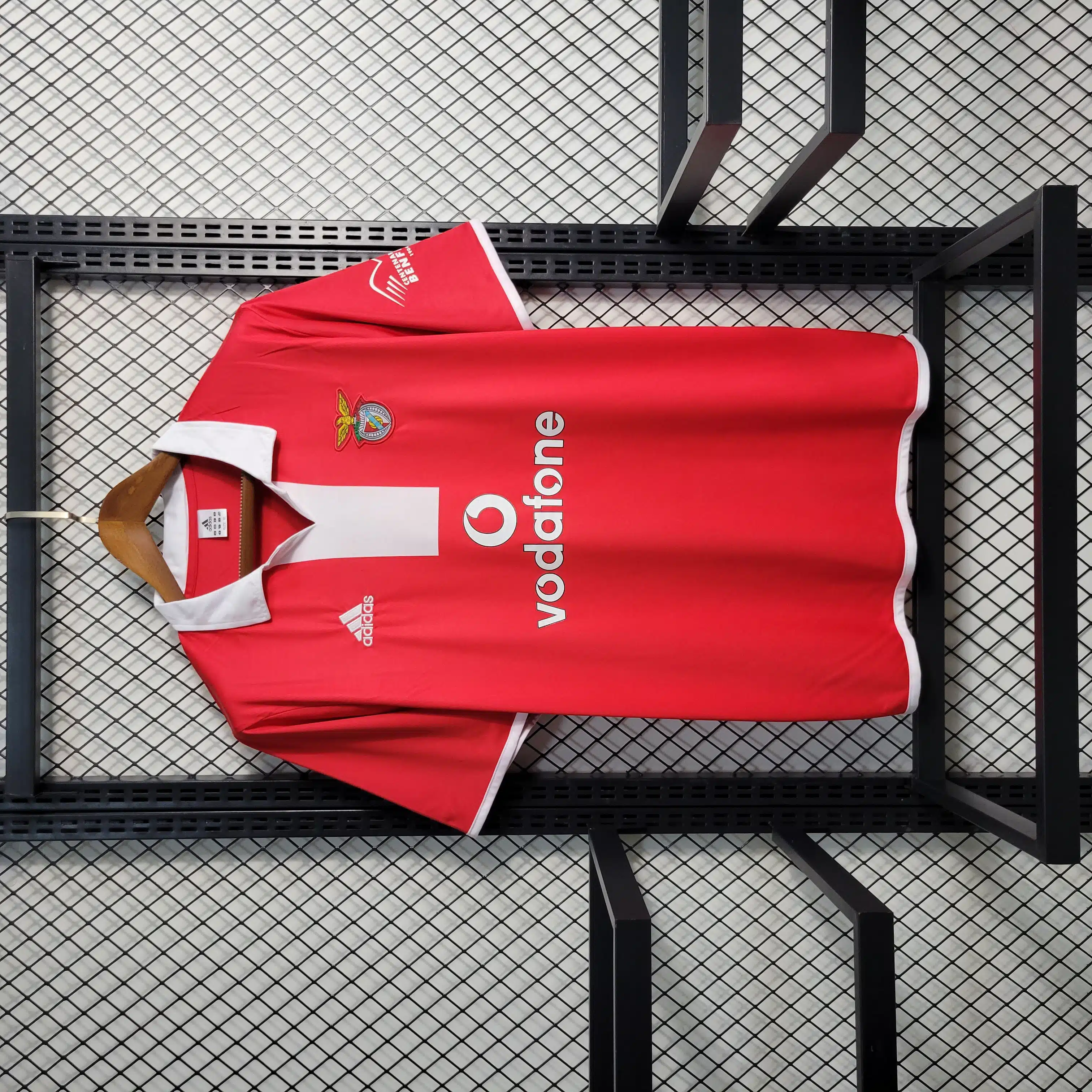 04-05 Benfica Red Retro Jersey