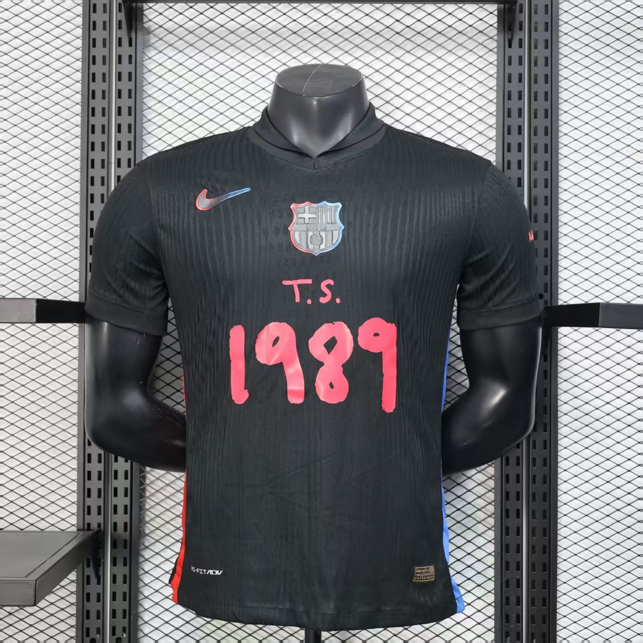24-25 Barcelona Special Home Jersey/ 24-25巴萨特别版主场球员
