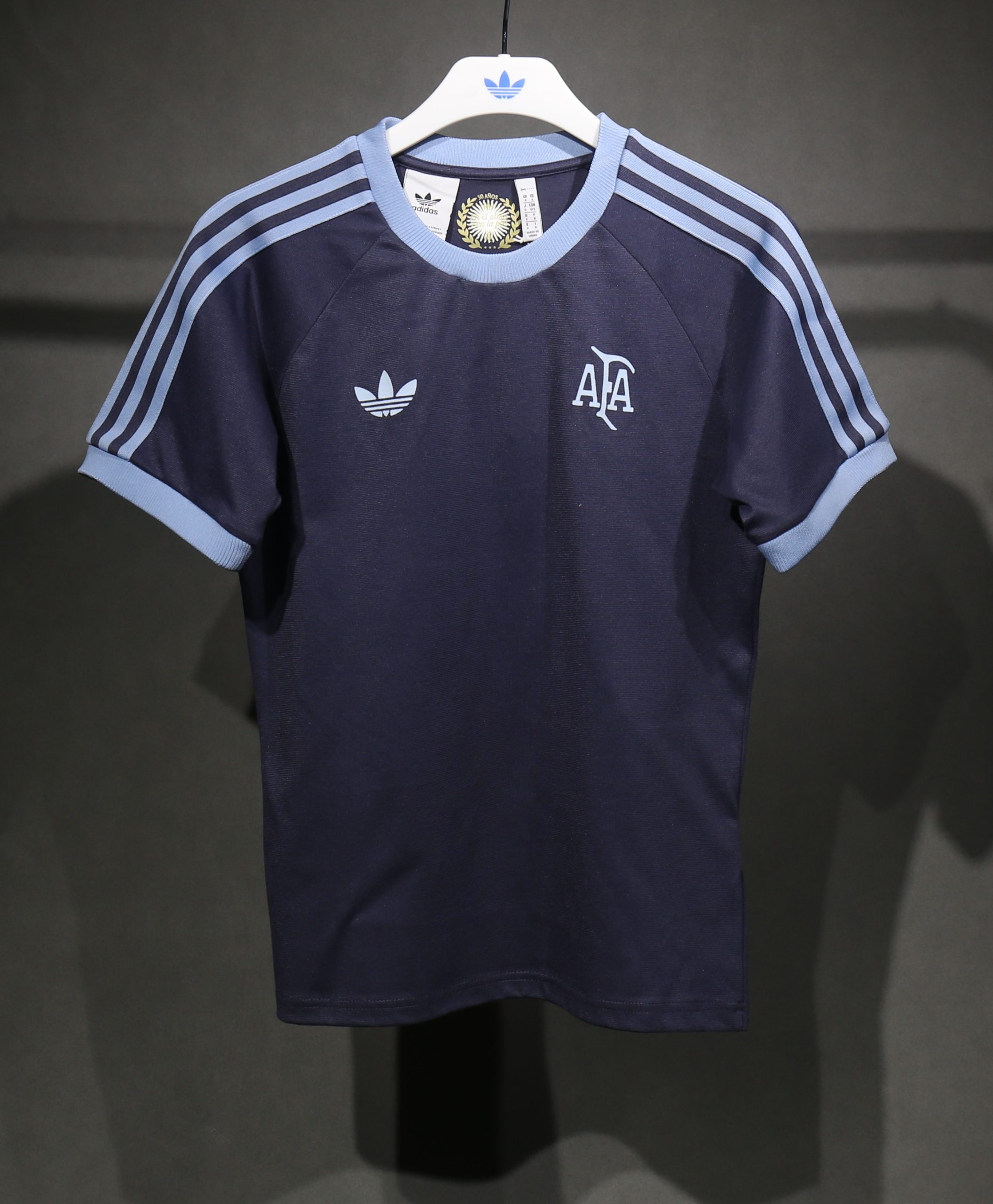 2006 Argentina Away Retro Player Jersey/2006阿根廷客场球员