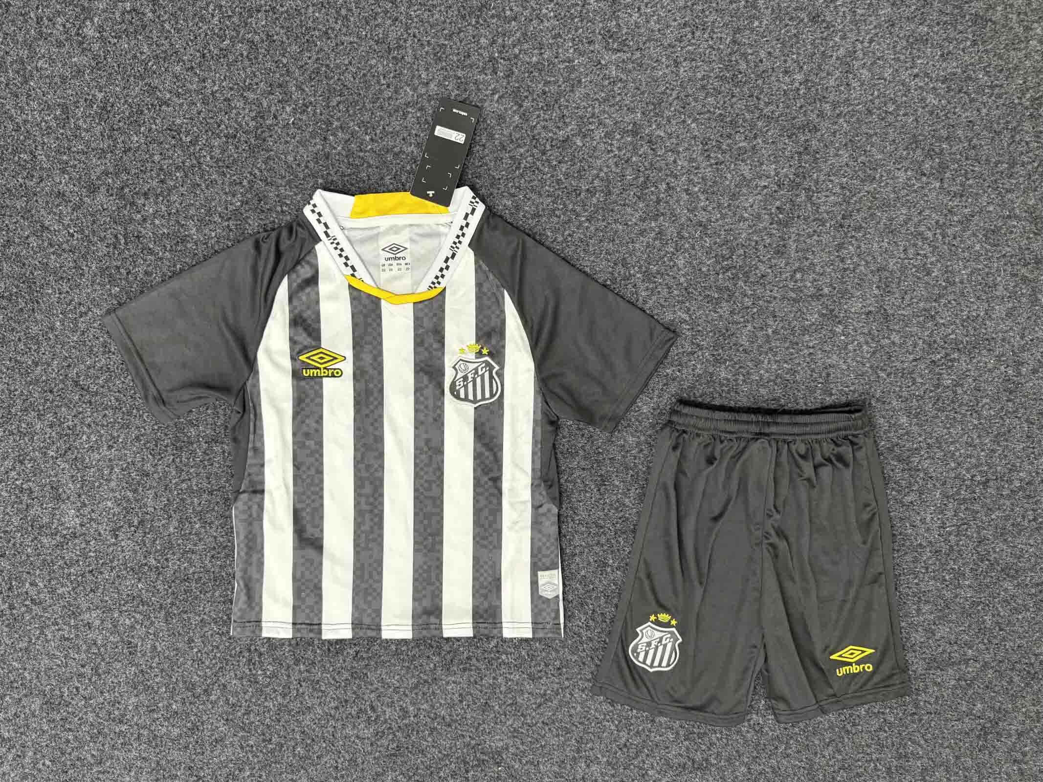 25-26 Santos Away Kid Kit