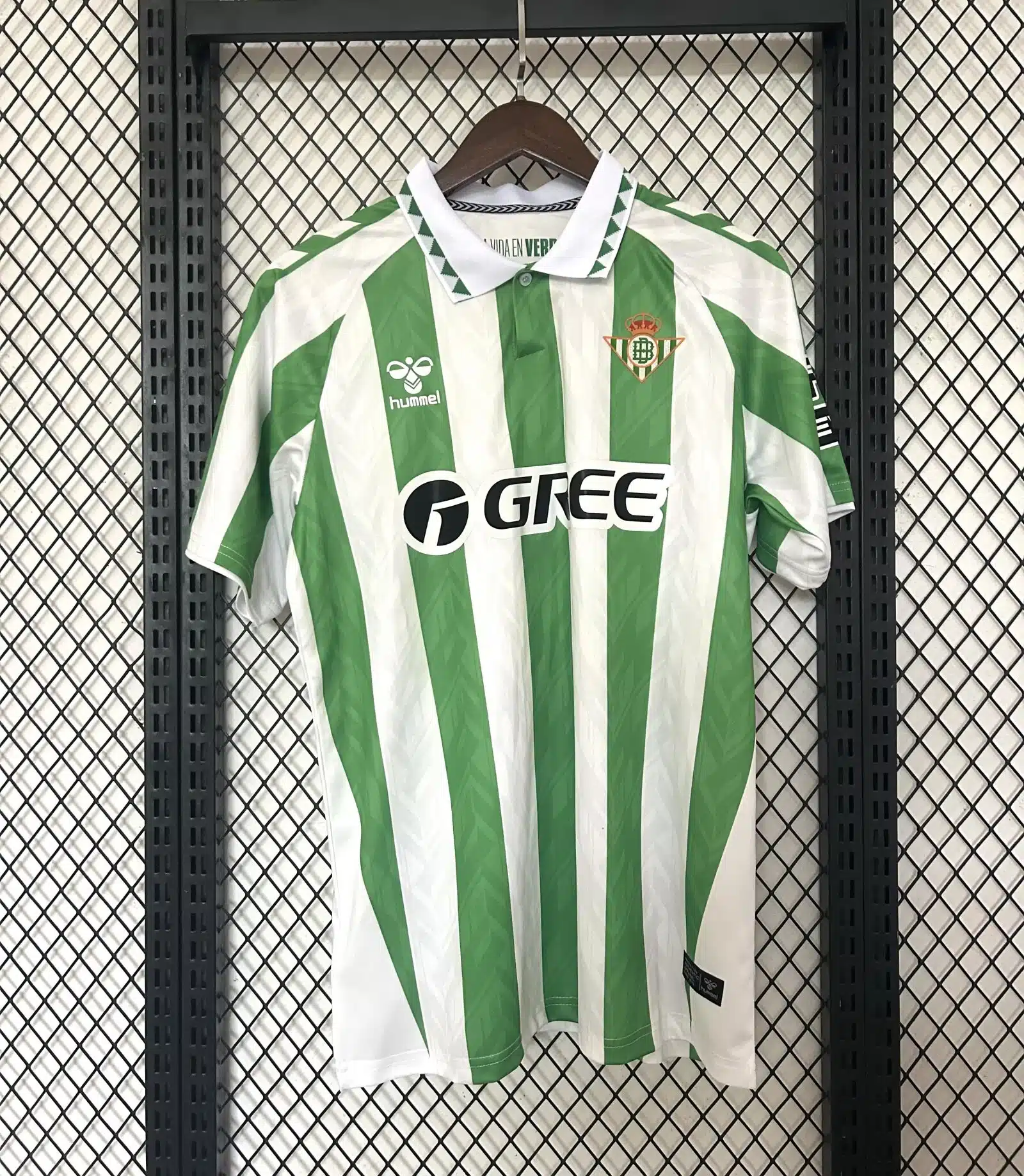 24-25 Real Betis Home Jersey/24-25 贝蒂斯主场球迷版