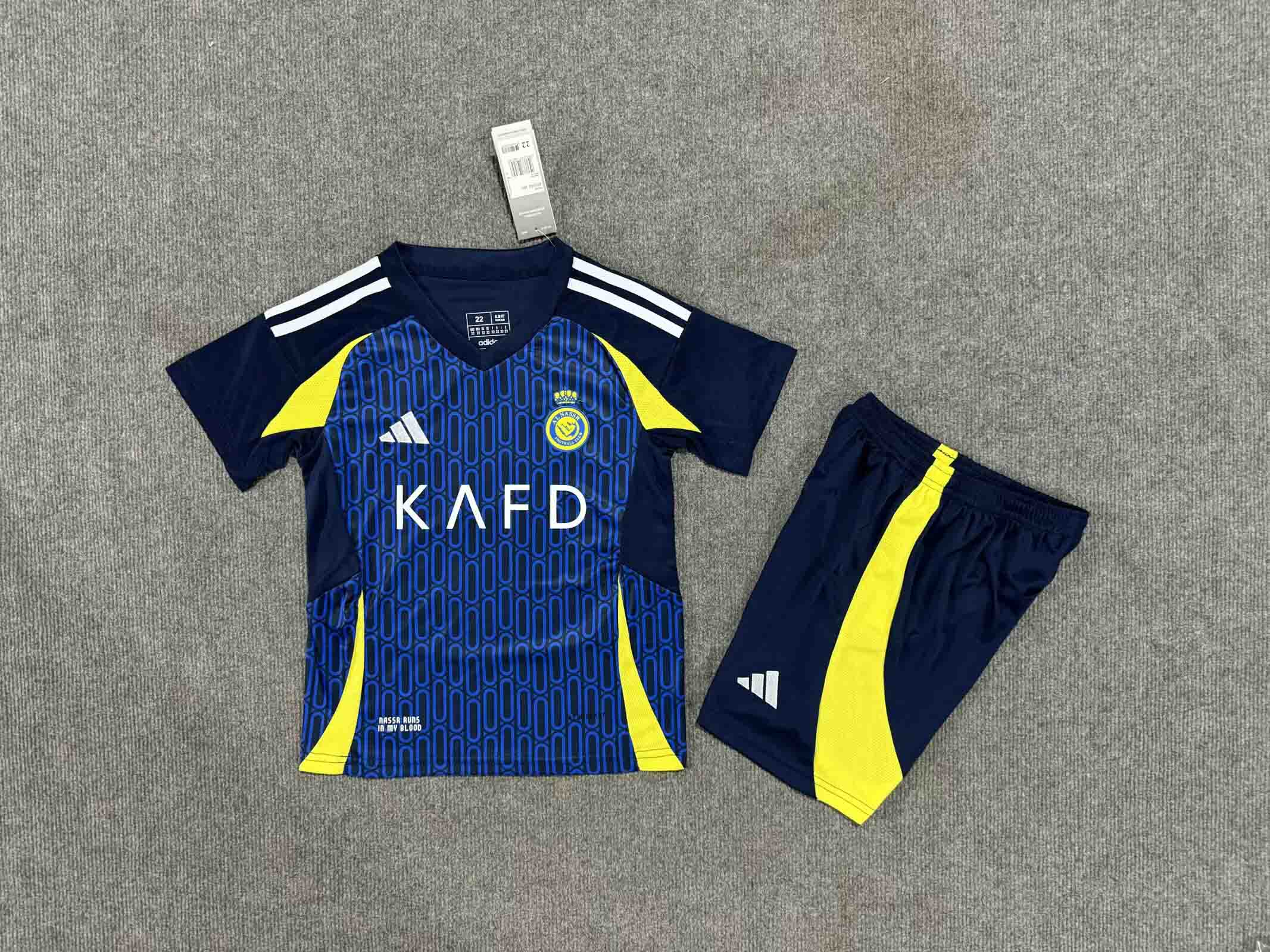 24-25  Al Nassr Away Kid Kit