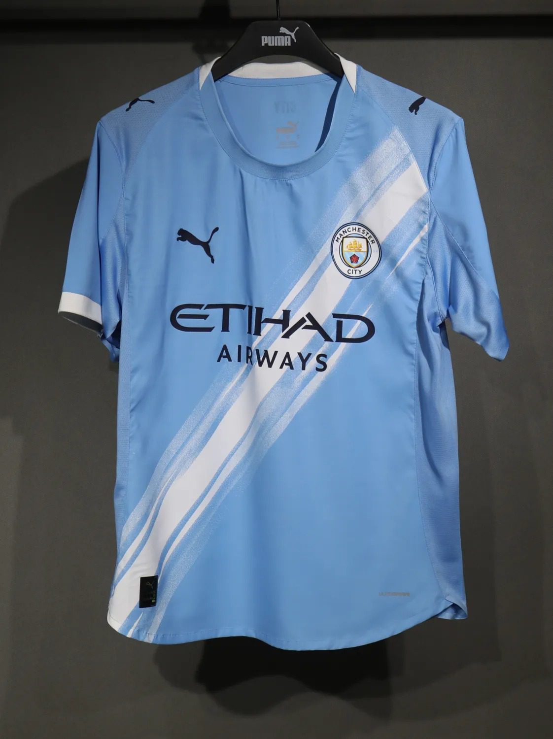 25-26 Manchester City Home Final Right Player Jersey
