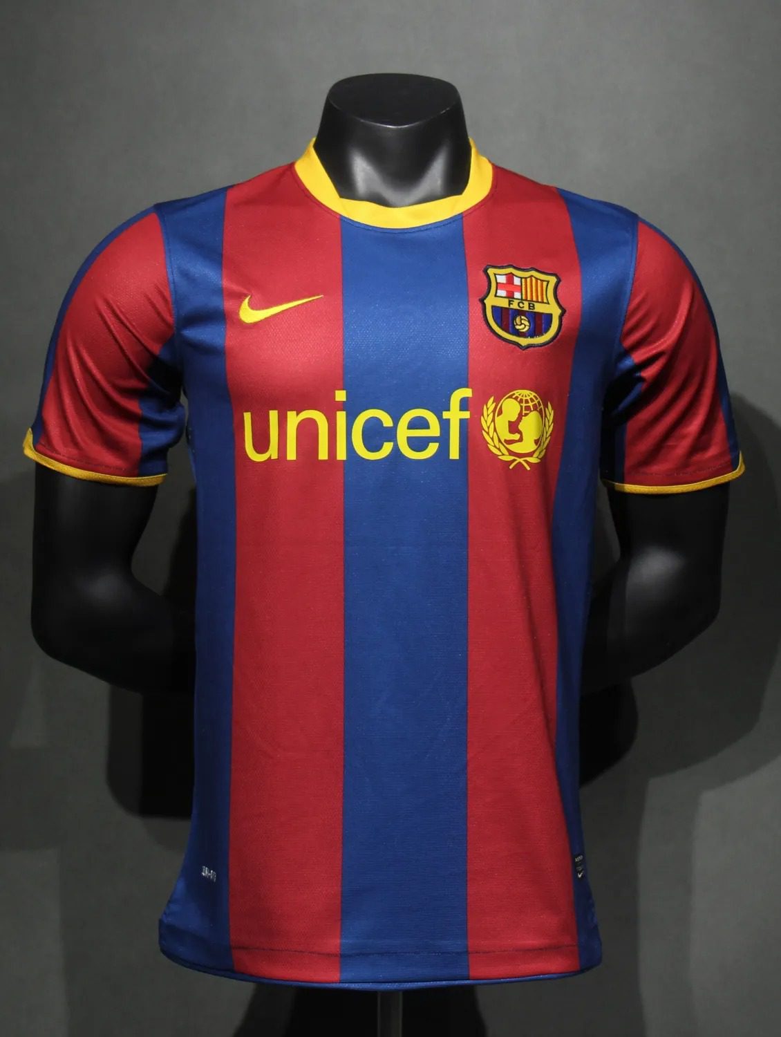 10-11 Barcelona Home Player Retro Jersey