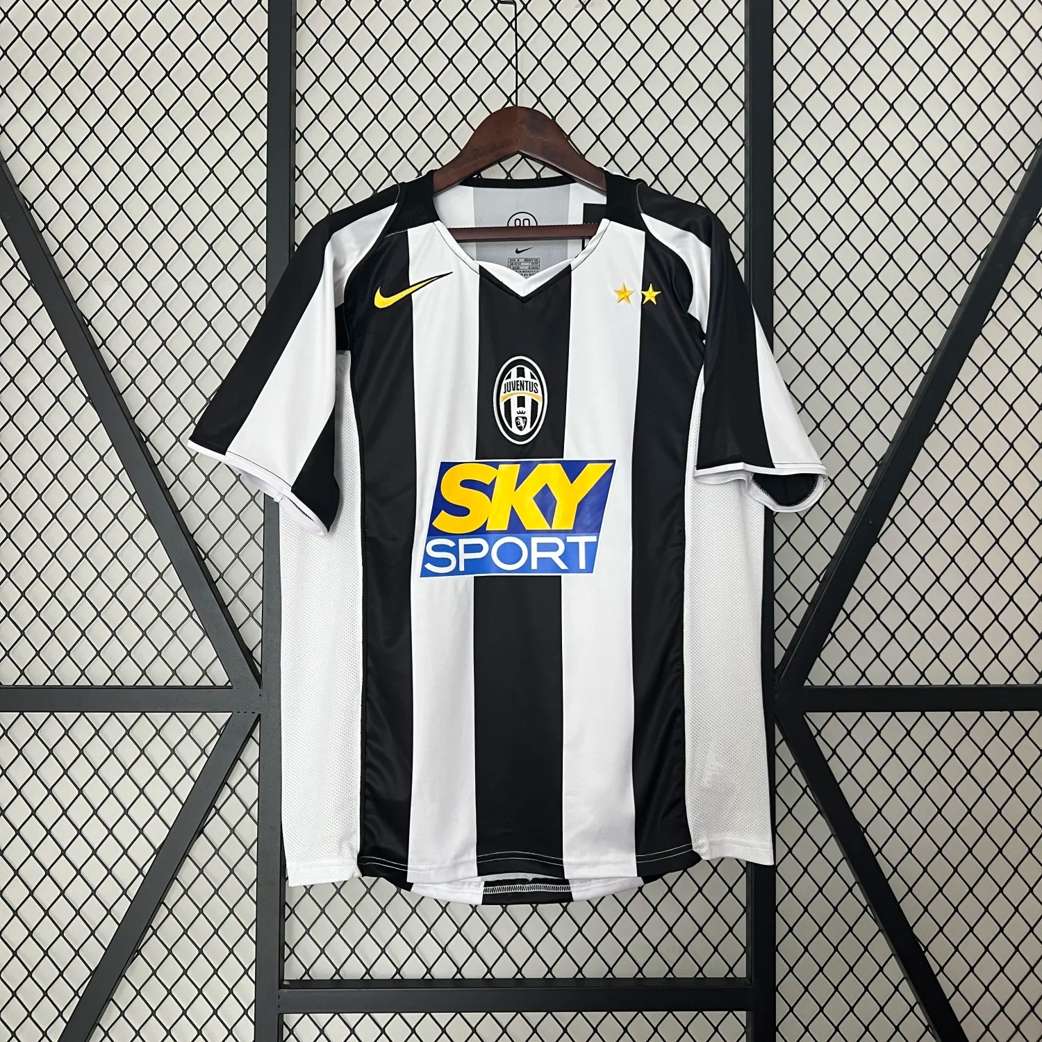 04-05 Juventus Home Retro Jersey