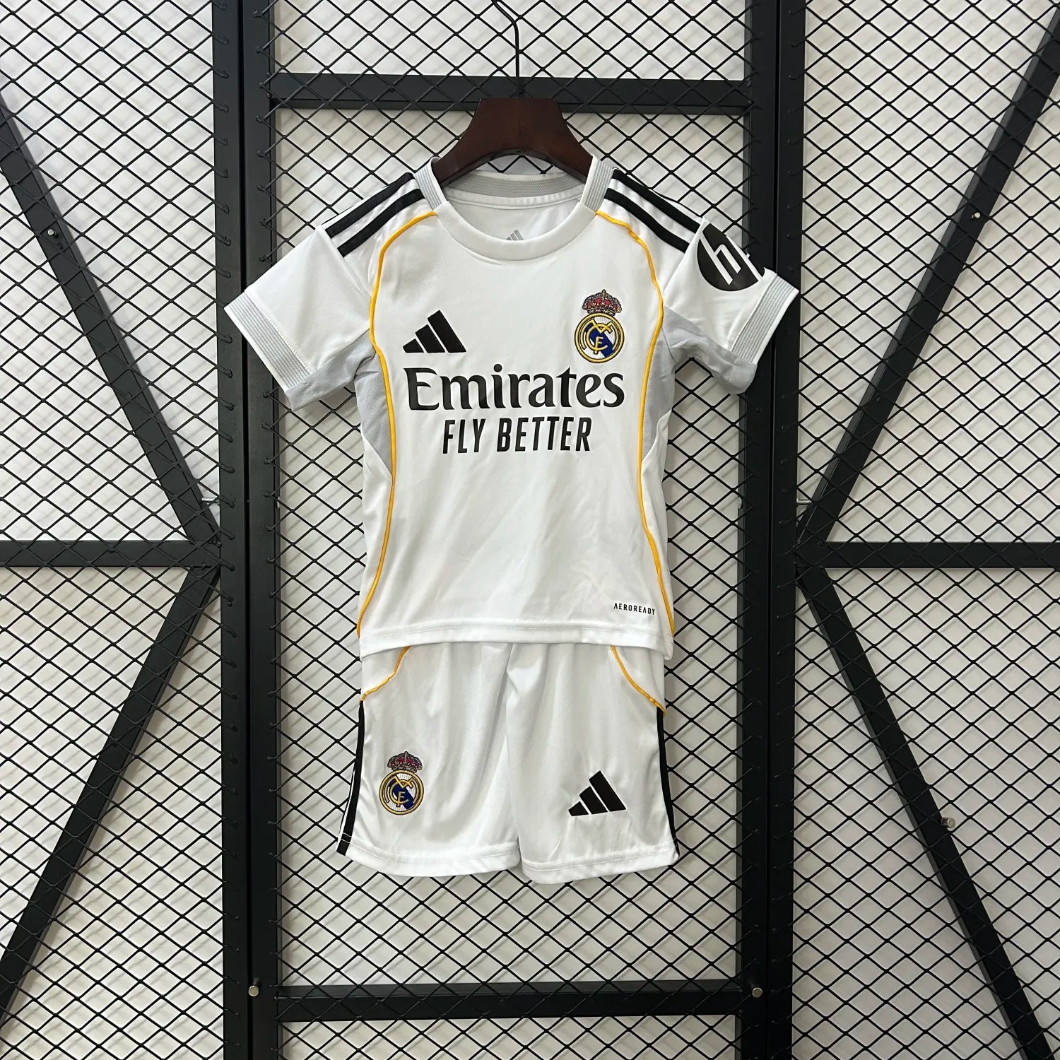 25-26 Real Madrid Home Kid Kit