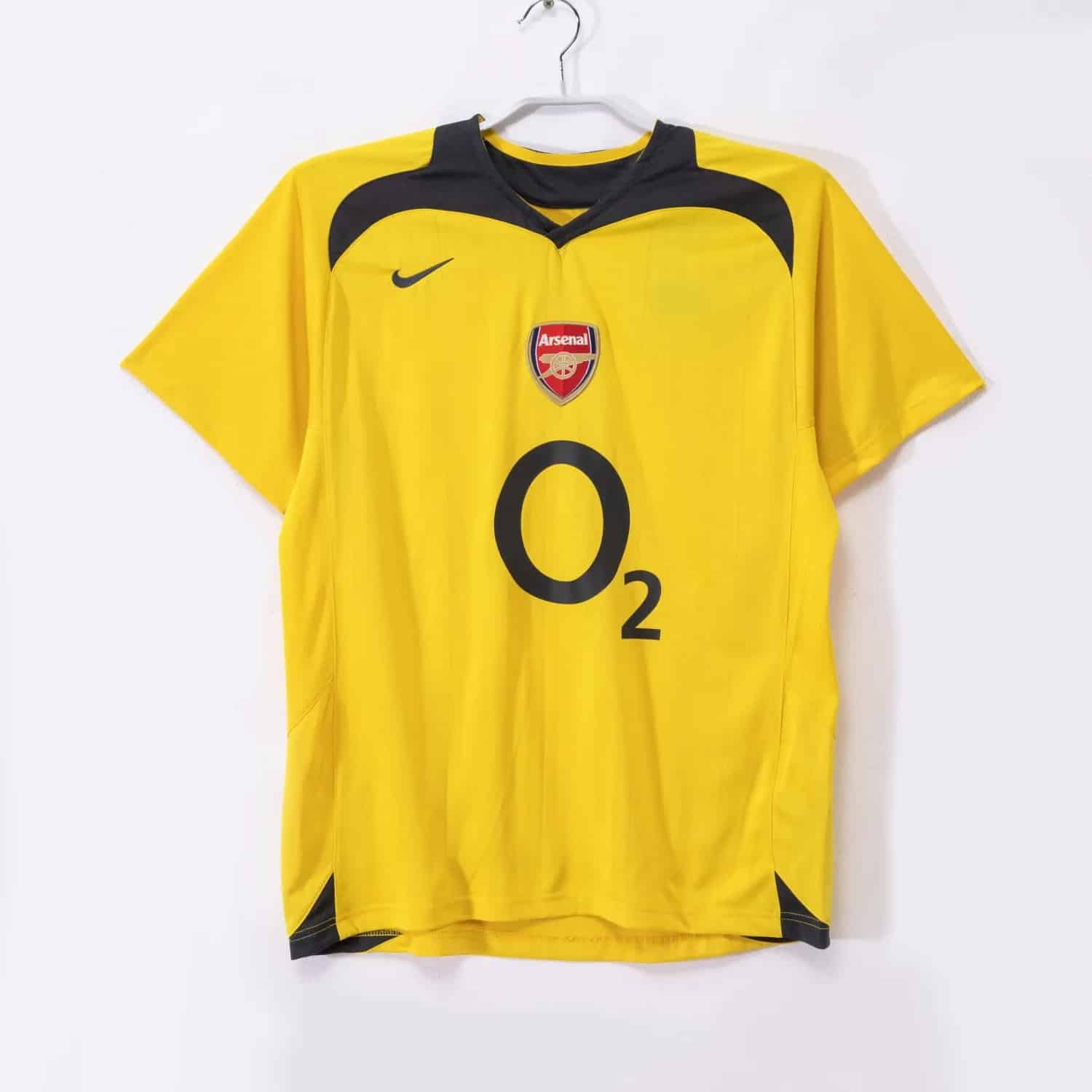 05-06 Arsenal Away Retro Jersey
