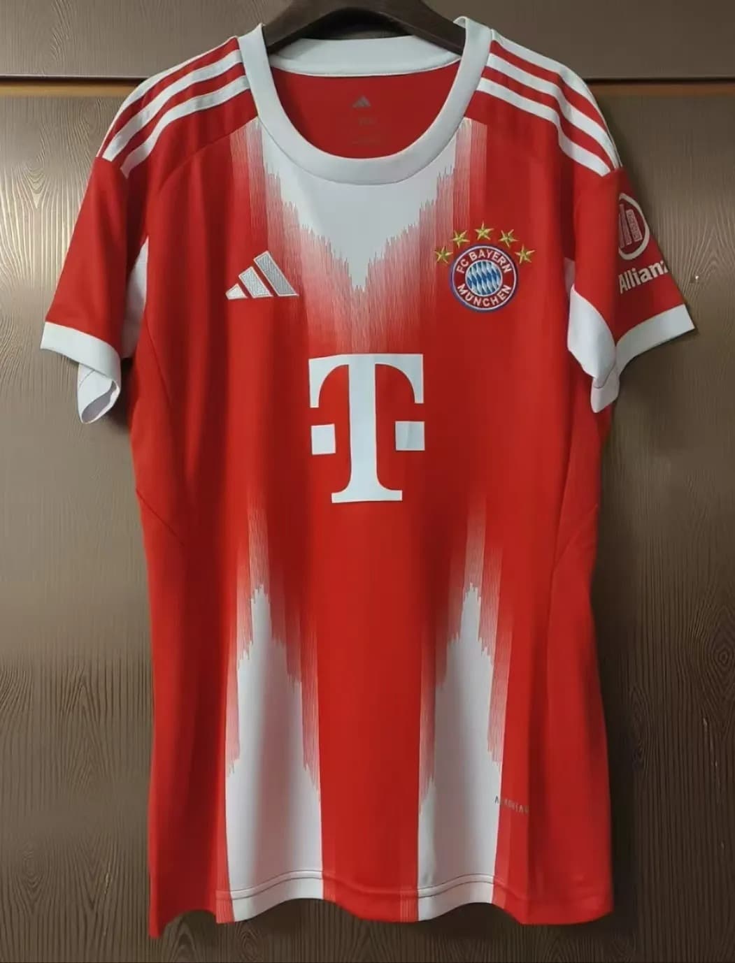 25-26 Bayern Munich Home Woman Jersey