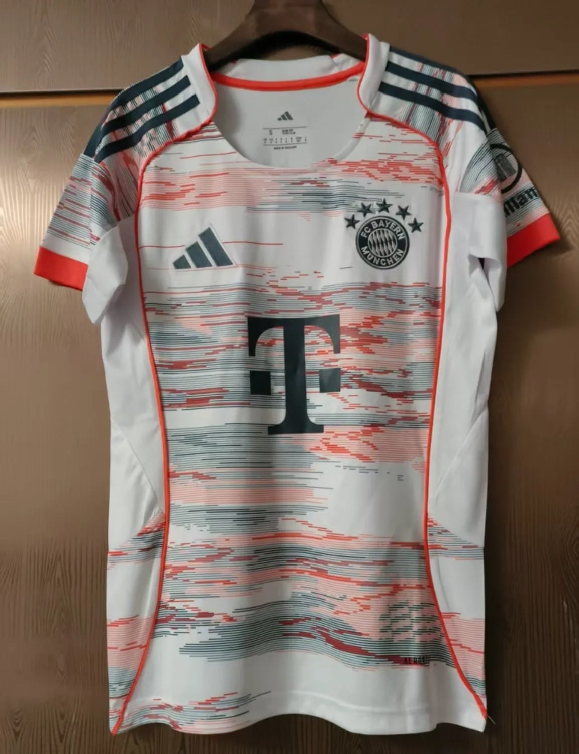 25-26 Bayern Munich Away Woman Jersey