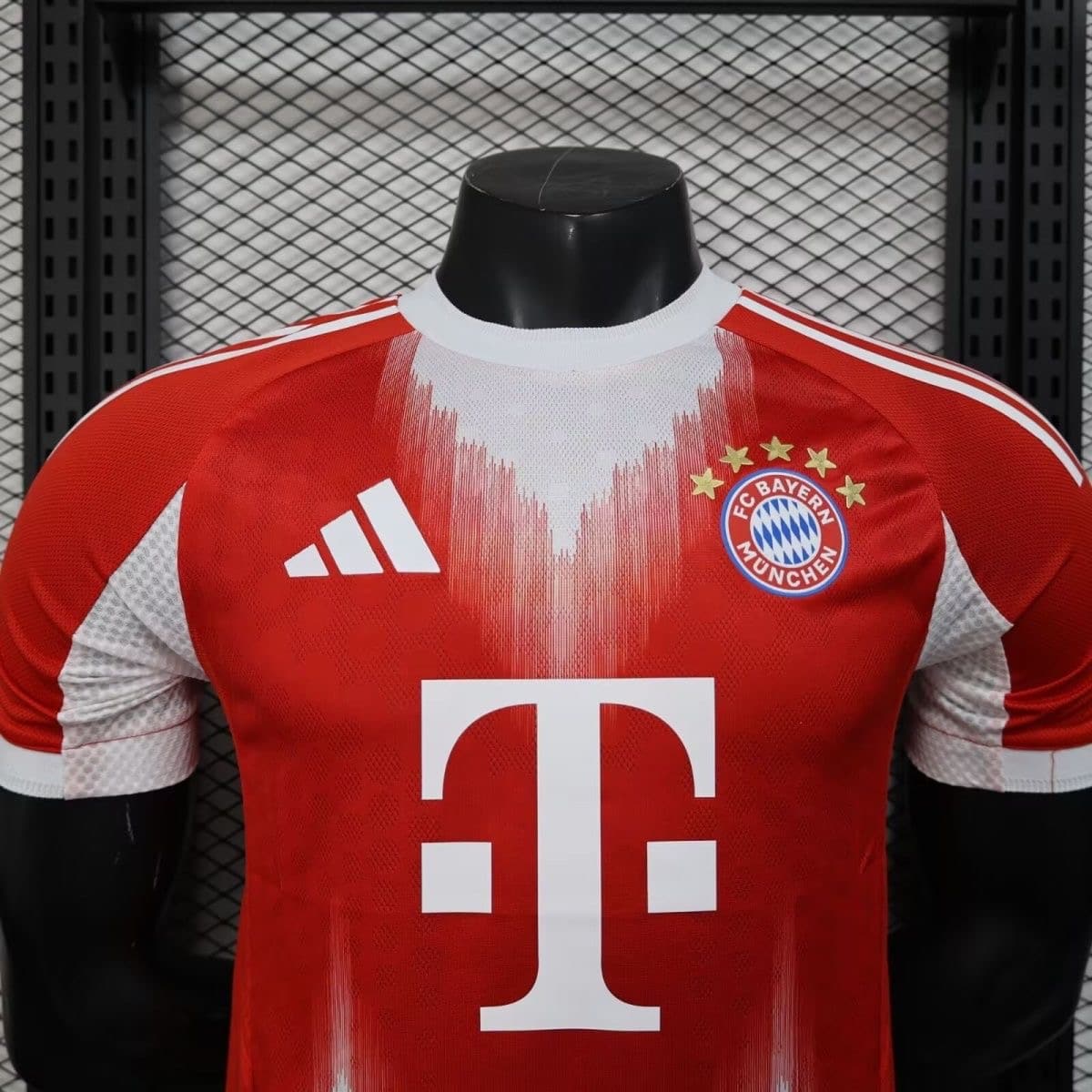 New 25/26 Bayern Munich Home Jersey (Player Version)/球员版本新款25/26拜仁慕尼黑球衣主场 - Image 2
